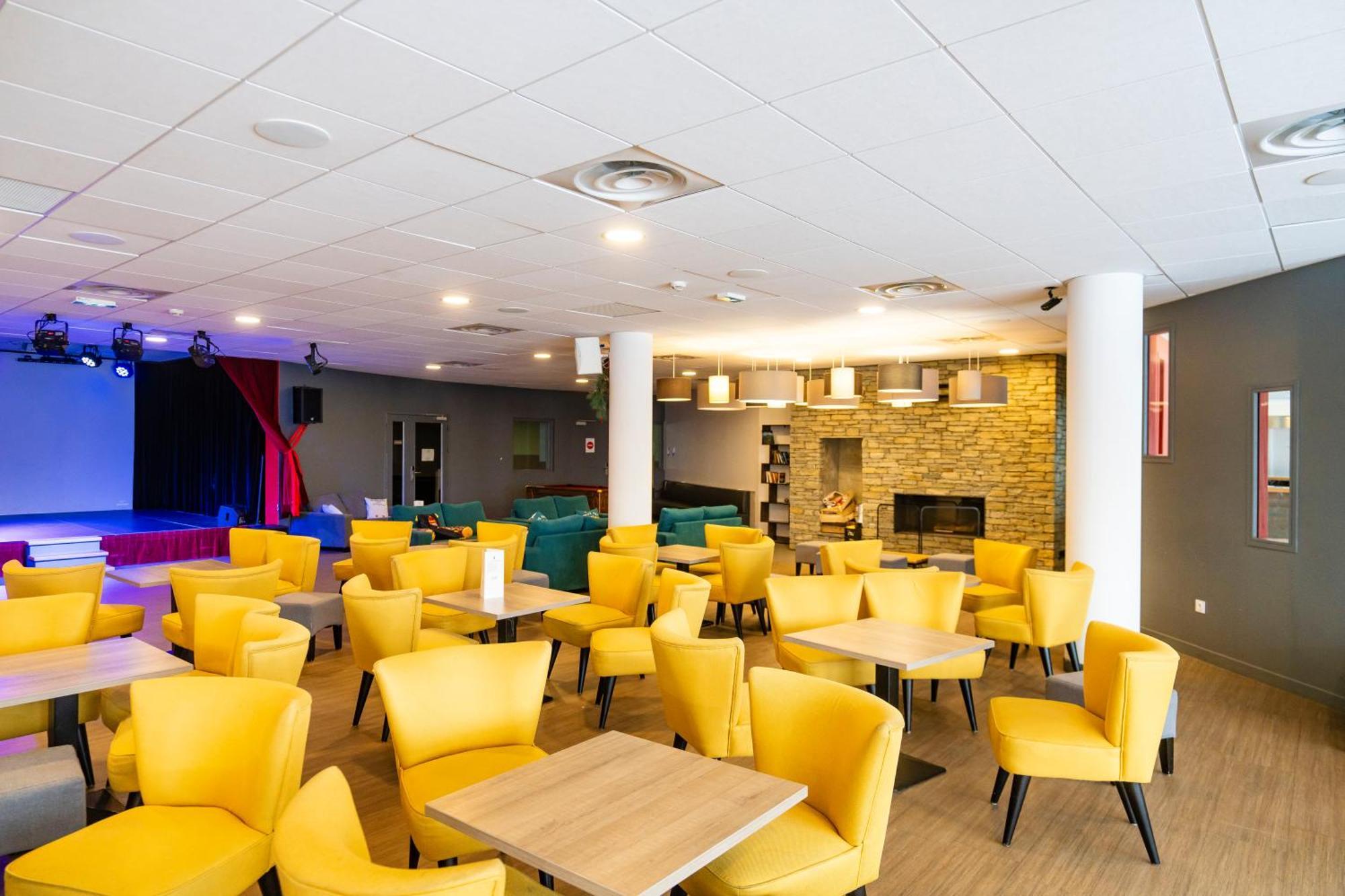 Villages Clubs Du Soleil - Oz En Oisans Oz ภายนอก รูปภาพ