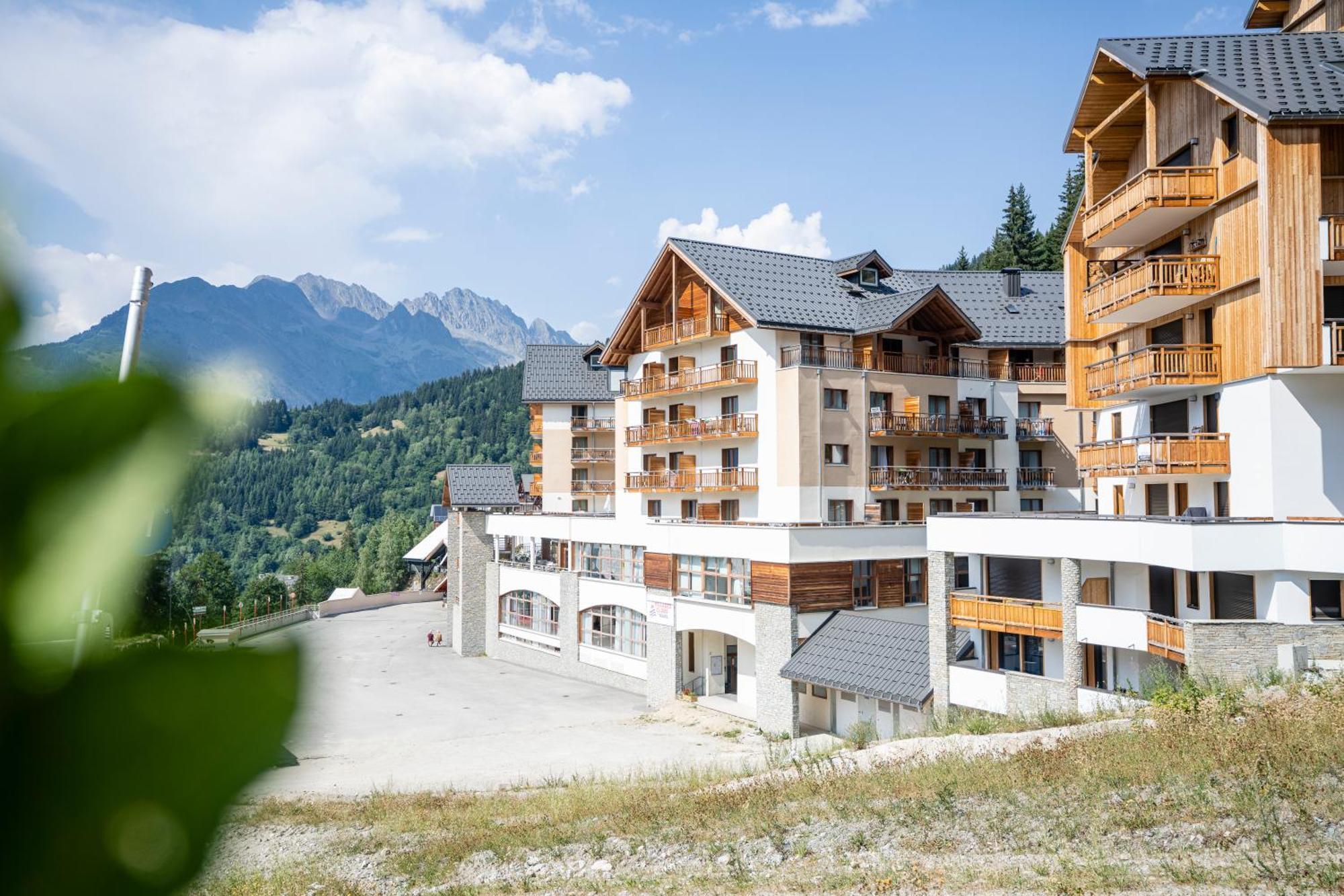 Villages Clubs Du Soleil - Oz En Oisans Oz ภายนอก รูปภาพ